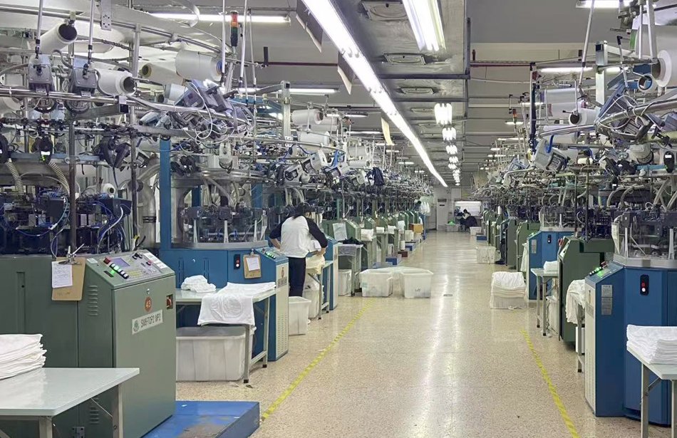 SANTONI circular knitting machine in TWINALL's factory